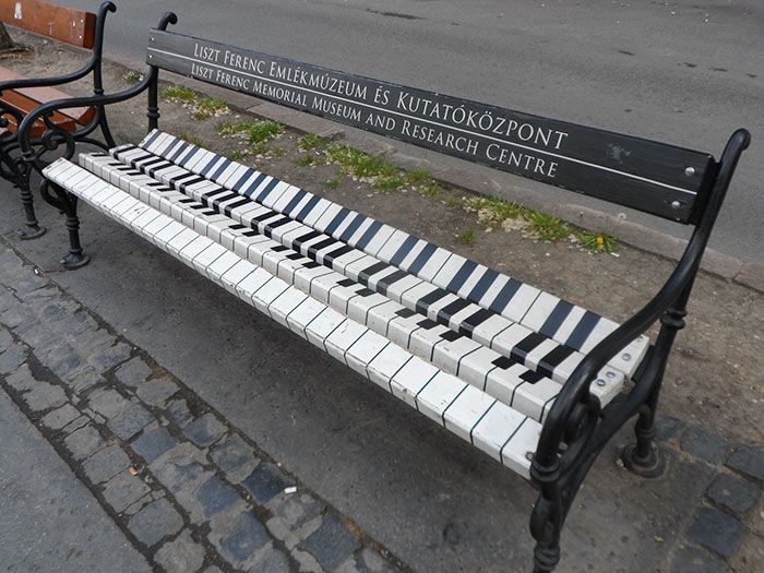 creative-public-benches-07-57e91f27ec8cc__700.jpg