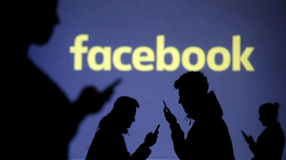 Facebook, tendrá que cumplir con las reglas de Apple. Fuente: El Economista (https://www.eleconomista.com.mx/tecnologia/Apple-bloquea-herramienta-de-Facebook-que-monitoreaba-datos-de-usuarios-20190130-0063.html)