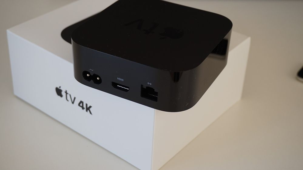 El nuevo Apple TV 4K, con gran capacidad de almacenamiento. Fuente: xataka. (https://www.xataka.com/analisis/apple-tv-4k-analisis-puedo-hacer-algo-mas-que-ver-video-4k-y-hdr)