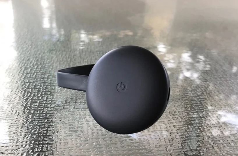 ¿Has sucumbido ya a la tentación del Chromecast? Fuente: Domótica en Casa (https://domoticaencasa.es/nest-chromecast-google-fire-tv/)