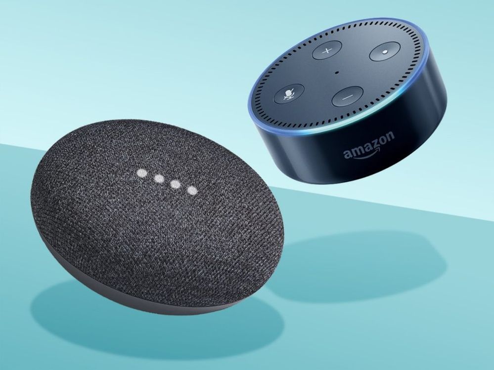 Una batalla muy reñida. Fuente: bipHoo. (https://www.biphoo.com/bipnews/technology/amazon-echo-dot-vs-google-home-mini-ok-google-say-hi-to-alexa.html)