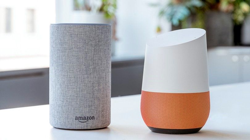 Y tú, ¿con cuál te quedas? Fuente: UNOCERO (https://www.unocero.com/opinion/que-es-mejor-amazon-echo-o-google-home-alexa-o-google-assistant/)