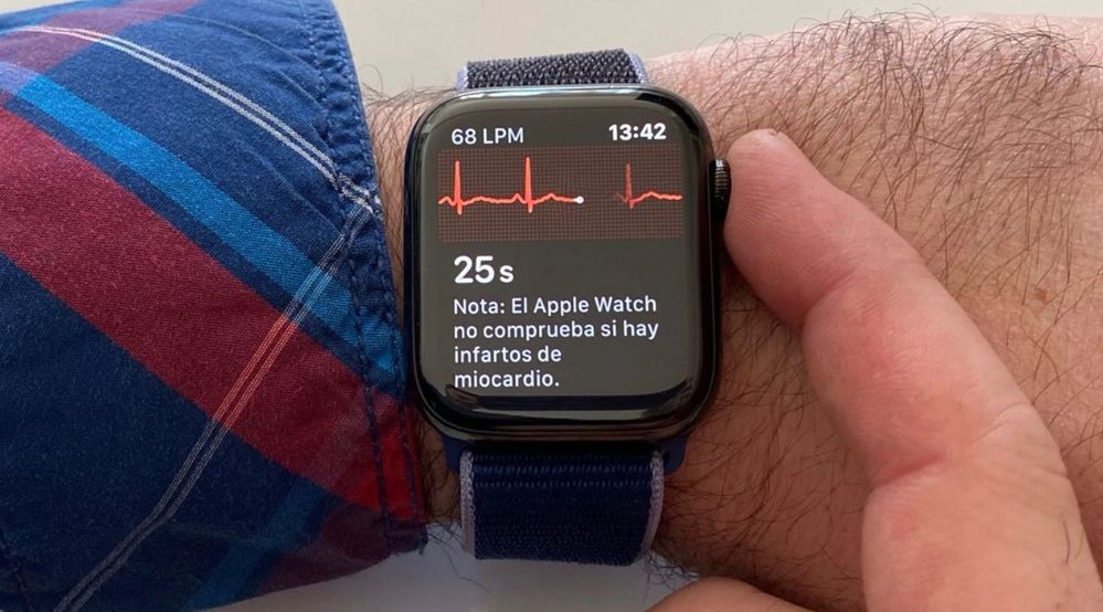 No detecta infartos, pero sí infecciones graves. Fuente: Actualidad iPhone (https://www.actualidadiphone.com/puede-el-apple-watch-detectar-el-coronavirus/)