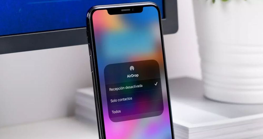 Solo contactos es el origen del problema. Fuente: La Manzana Mordida (https://lamanzanamordida.net/tutoriales/ios/solucion-problemas-airdrop/)