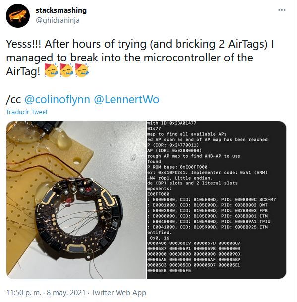 Y así es cómo se hackea a Apple. Fuente: Twitter oficial Stackmashing (https://twitter.com/ghidraninja/status/1391148503196438529)