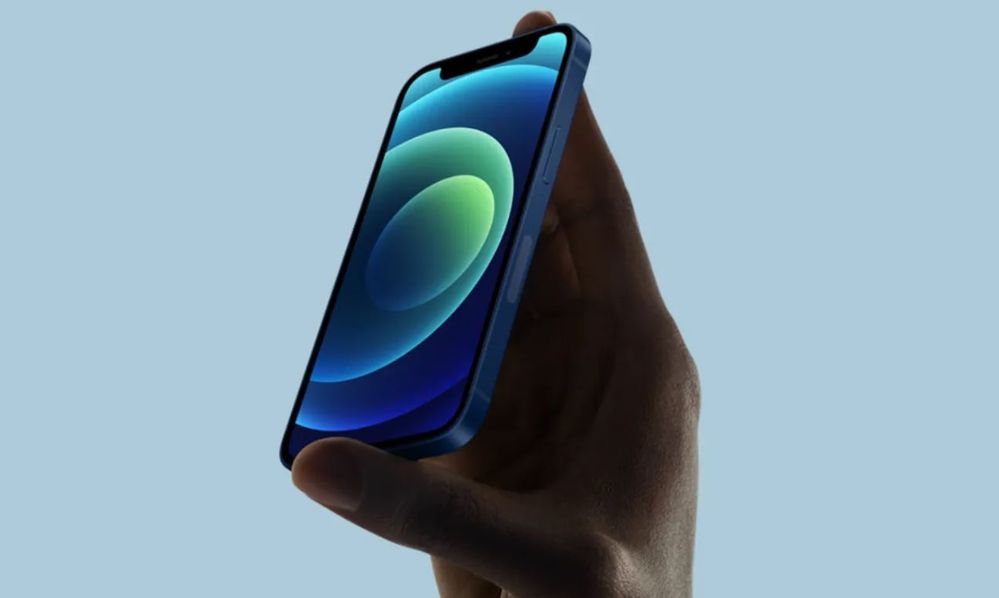 Adiós, pequeño, adiós. Fuente: The Verge (https://www.theverge.com/2020/10/13/21507425/apple-iphone-12-mini-new-model-features-price-release-date-size)