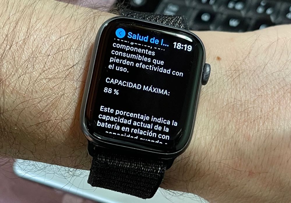 Cuida la salud de tu batería o lo lamentarás en el futuro. Fuente: Xakata Móvil (https://www.xatakamovil.com/tutoriales/como-saber-que-salud-tiene-bateria-tu-apple-watch)