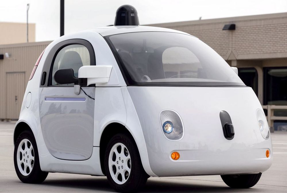 Un plan no aparcado. Fuente: NBC News (https://www.nbcnews.com/tech/tech-news/google-self-driving-car-gets-pulled-over-going-too-slowly-n462671)