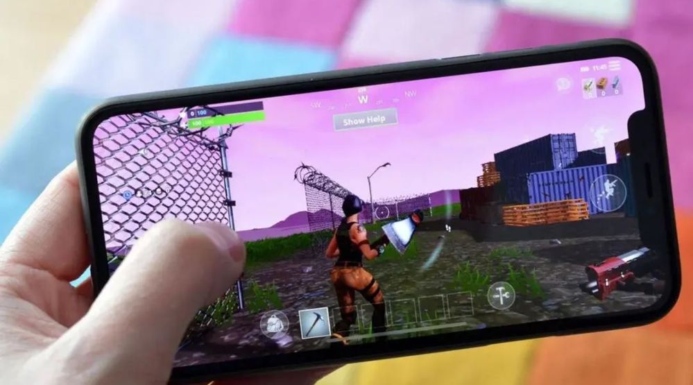 Una jugada maestra. Fuente: Area Jughones (https://areajugones.sport.es/videojuegos/aparecen-iphones-en-venta-con-fortnite-instalado-por-miles-de-dolares/)