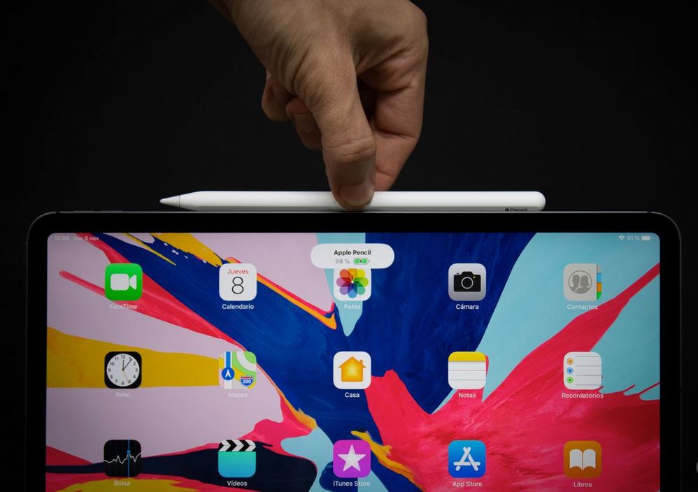 Primero, revisa que sea compatible. Fuente: Hipertextual (https://hipertextual.com/2019/03/es-razon-que-ipad-air-no-es-compatible-con-nuevo-apple-pencil)