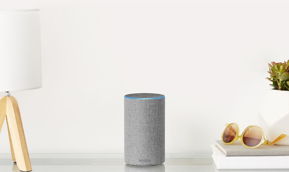 ¿Echo o hecho? Fuente: Amazon (https://www.amazon.es/Amazon-Echo-Altoparlante-Intelligente-Alexa/dp/B079PNHC5Y)