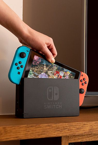 Lleva mejor el tiempo fresco. Fuente: Nintendo (https://www.nintendo.es/Hardware/Familia-Nintendo-Switch/Nintendo-Switch/Nintendo-Switch-1148779.html)