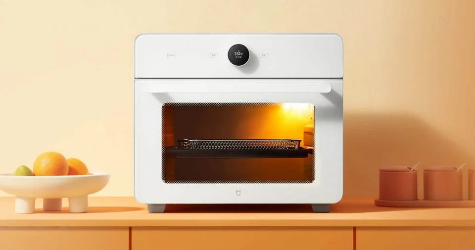 Pequeñito pero matón. Fuente: Xiaomi adictos (https://www.xiaomiadictos.com/xiaomi-lanza-un-practico-horno-de-diseno-compacto-para-cocinas-pequenas/)