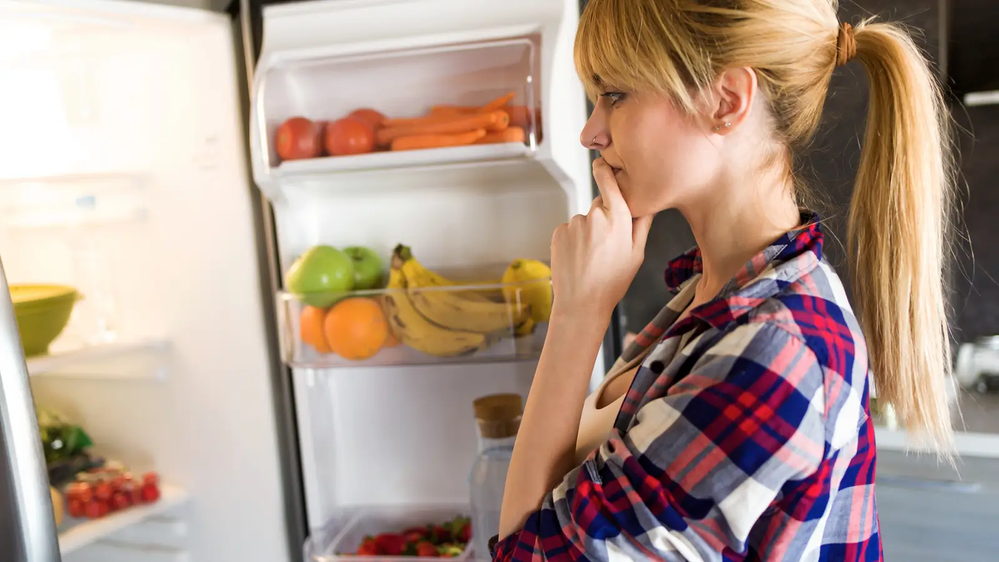 Mmmm, no sé qué comer hoy. Fuente: La sexta (https://www.lasexta.com/tecnologia-tecnoxplora/apps/como-saber-que-tienes-despensa-gracias-alexa_2023022163f5160eb385600001585831.html)