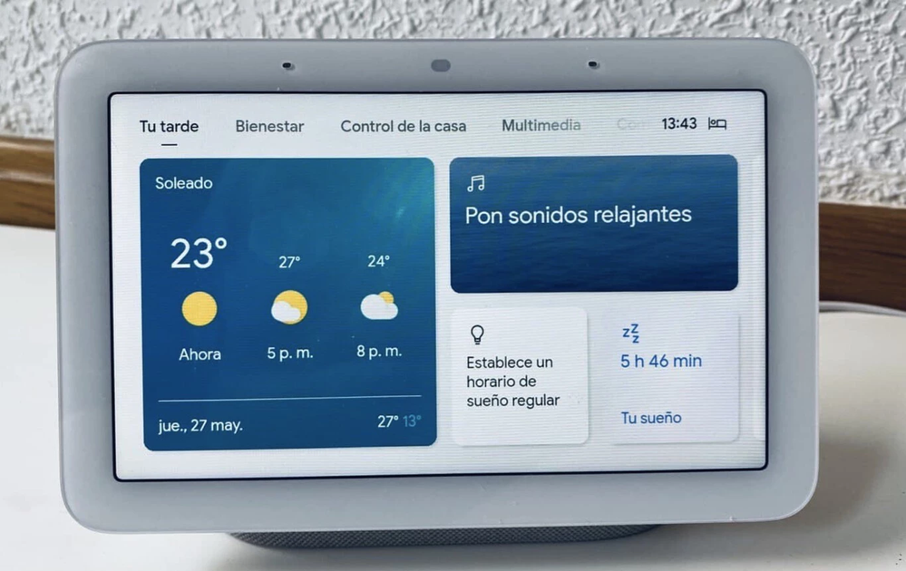 Esto sí que es una pantalla. Fuente: Applesfera (https://www.applesfera.com/iphone/iphone-15-pro-max-golpea-a-xiaomi-donde-le-duele-se-filtra-su-diseno-marcos-delgados-jamas-vistos?utm_source=taboola_org)