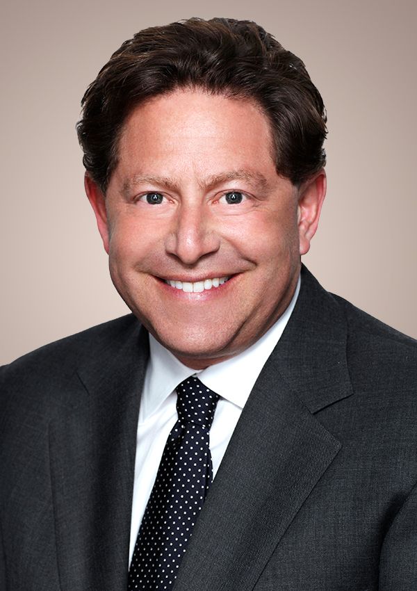 Se va a llevar un pastón!! Fuente: Activision Blizzard (https://www.activisionblizzard.com/leadership/bobby-kotick)