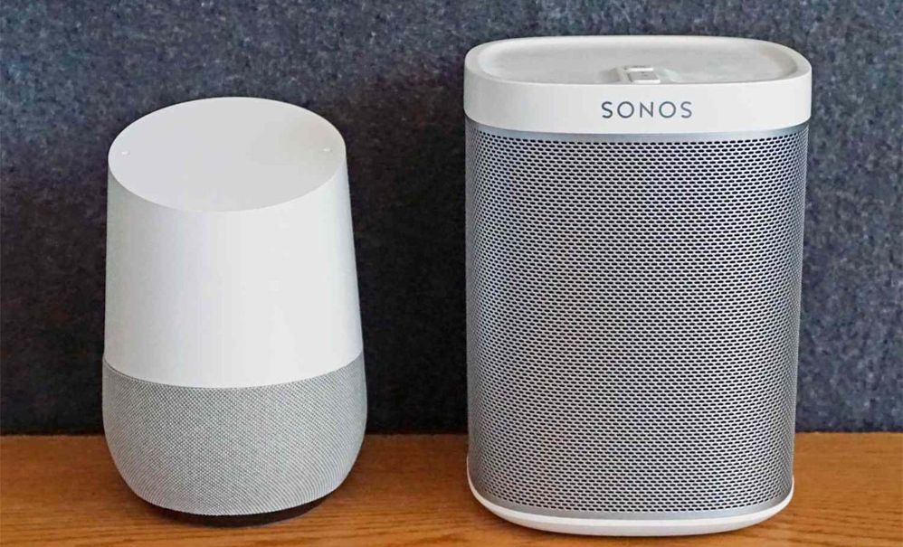 ¿Con quién te quedas? Fuente: The tech edvocated (https://www.thetechedvocate.org/how-to-connect-google-home-to-sonos-speakers/)