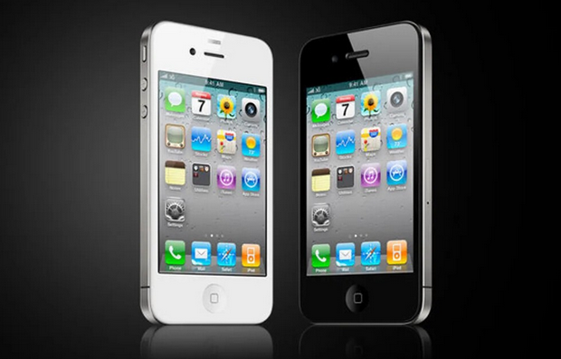 El primer iPhone que hackeó. Fuente: Xataka (https://www.xataka.com/empresas-y-economia/joven-19-anos-hackeo-iphone-fue-contratado-apple-termino-despedido-no-contestar-a-correo)