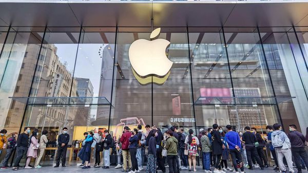 Esperamos que no toque esperar tanto. Fuente: Mint (https://www.livemint.com/technology/tech-news/as-ordering-shifts-online-short-queues-in-china-for-apple-s-iphone-12-models-11603444384992.html)